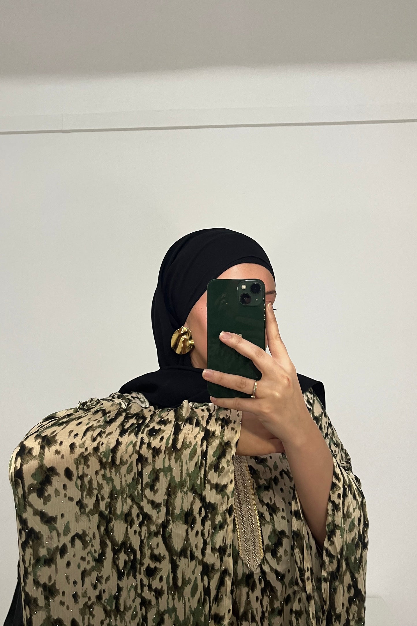 Abaya Saharienne – Élégance et caractère